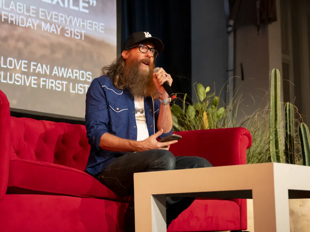 Crowder talking to fans at the K-LOVE Fan Awards Weekend.